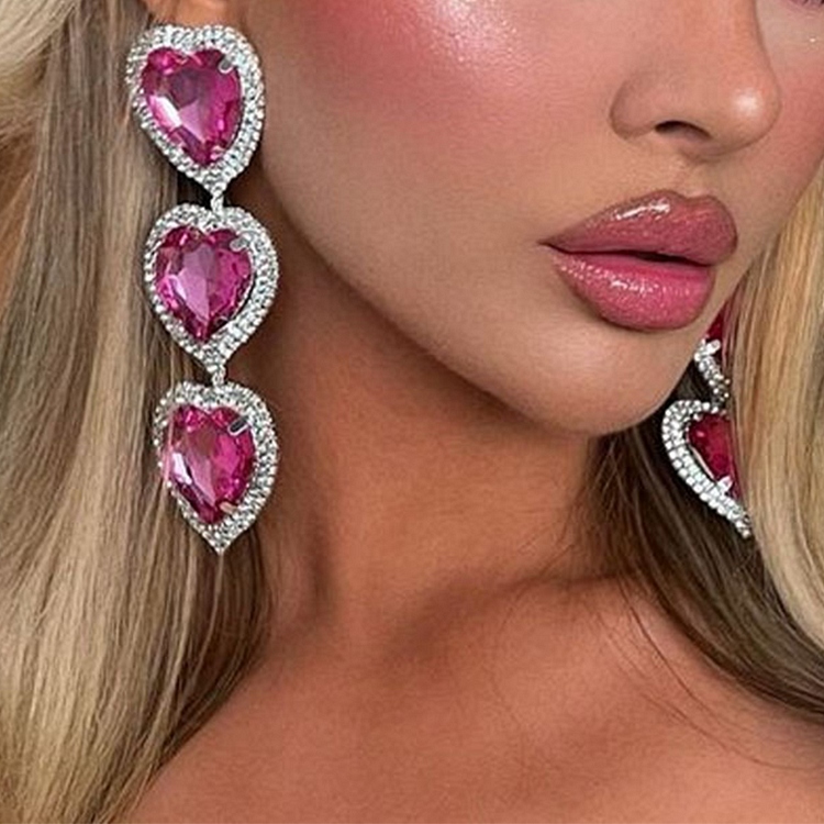 Sexy Street Flash Drilling Rhinestone Earrings