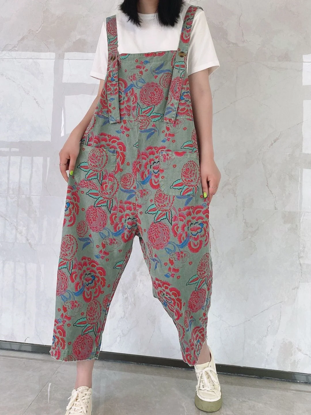 Women Half Sleeve V-neck Solid Color Dress