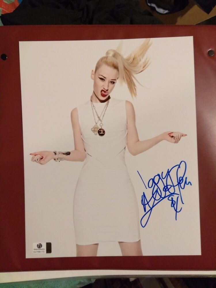 Iggy Azalea signed 8x10 GAI