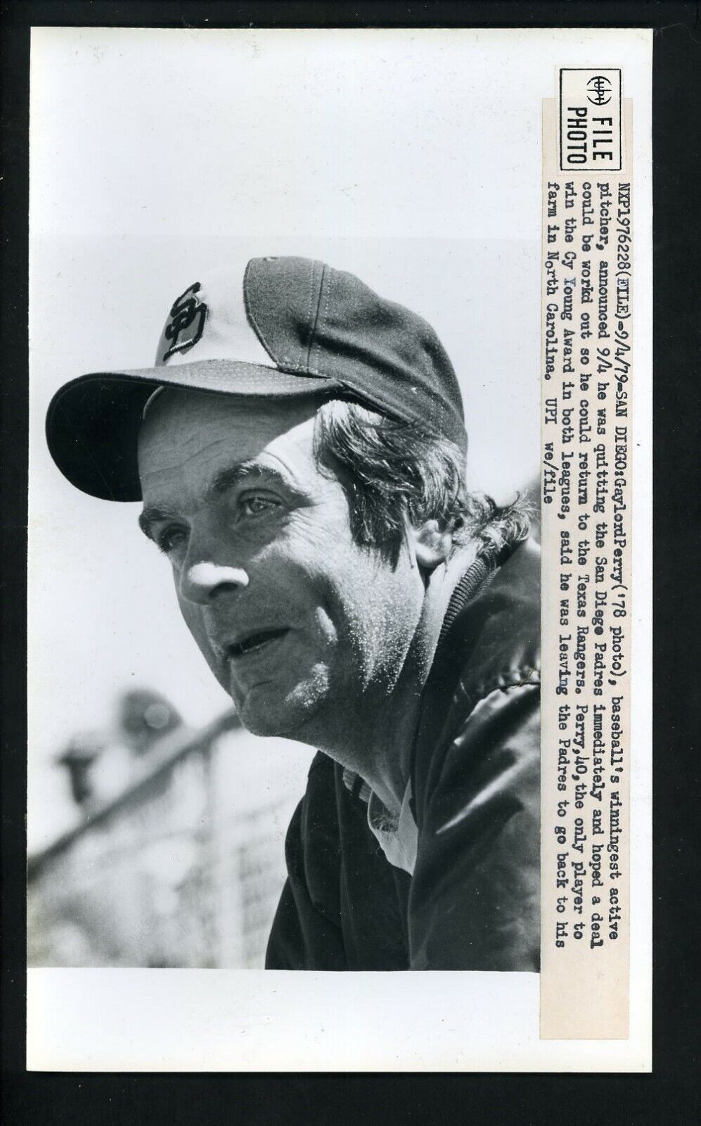 Gaylord Perry QUITS San Diego Padres & returns to NC farm 1979 Press Photo Poster painting