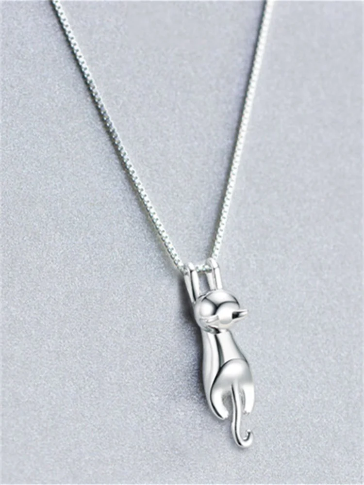 Funny Hanging Cat Pendant Necklace