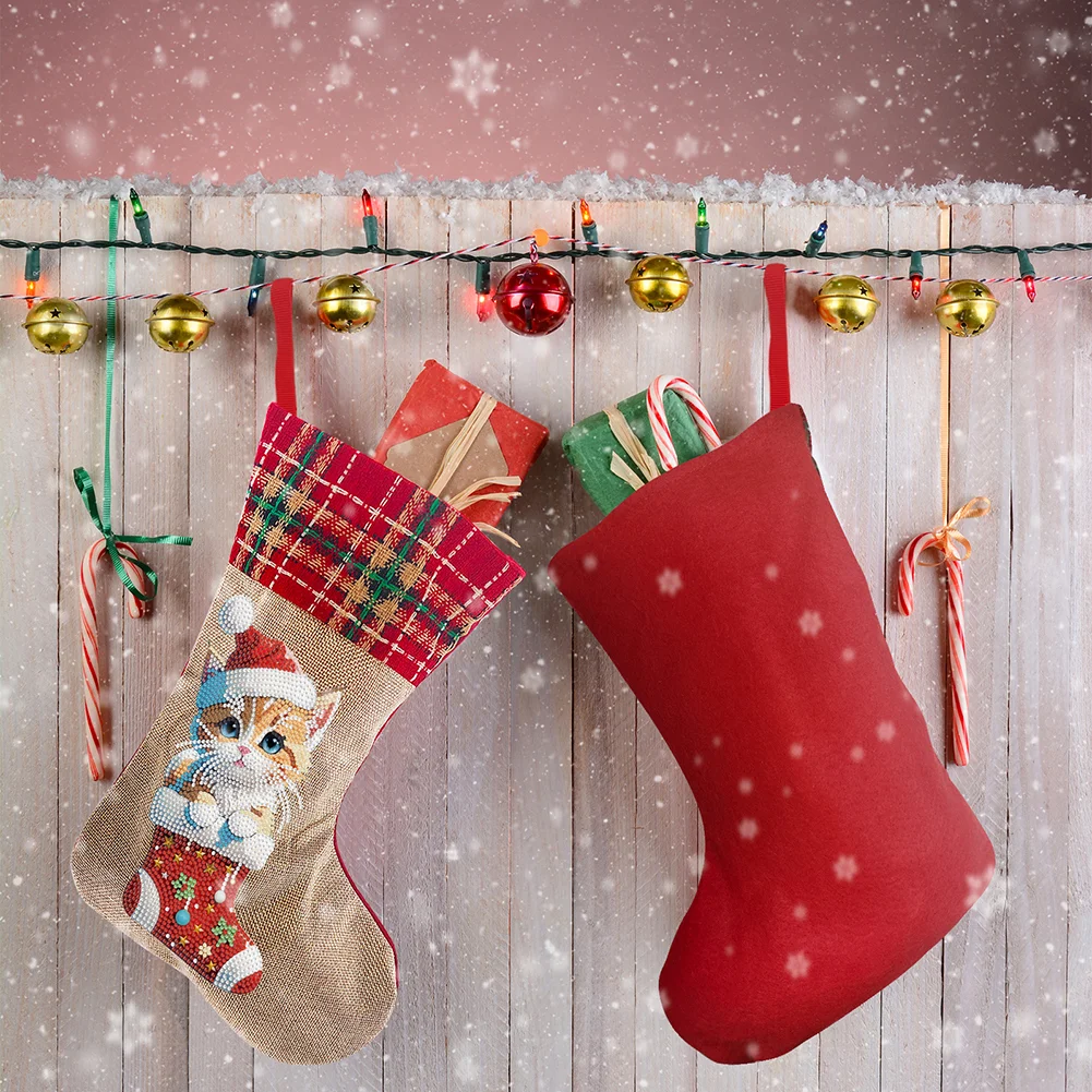 New DIY Linen Diamond Painting Christmas Socks 5D Rhinestone Xmas Socks for Kid Gift(20*35cm)