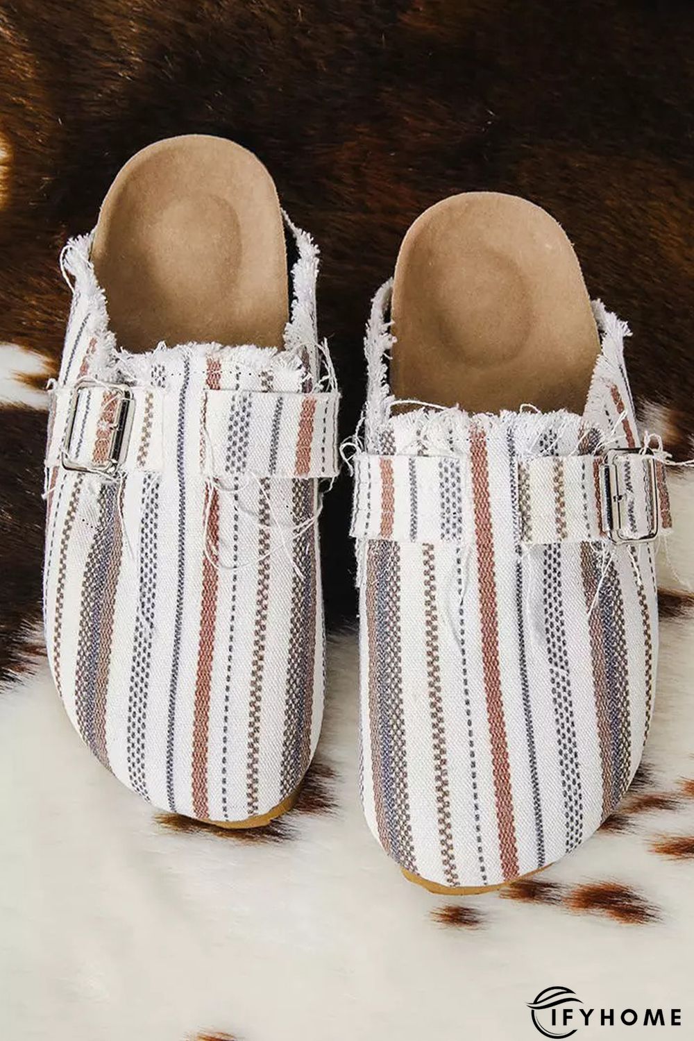White Striped Slip-on Canvas Slippers | IFYHOME