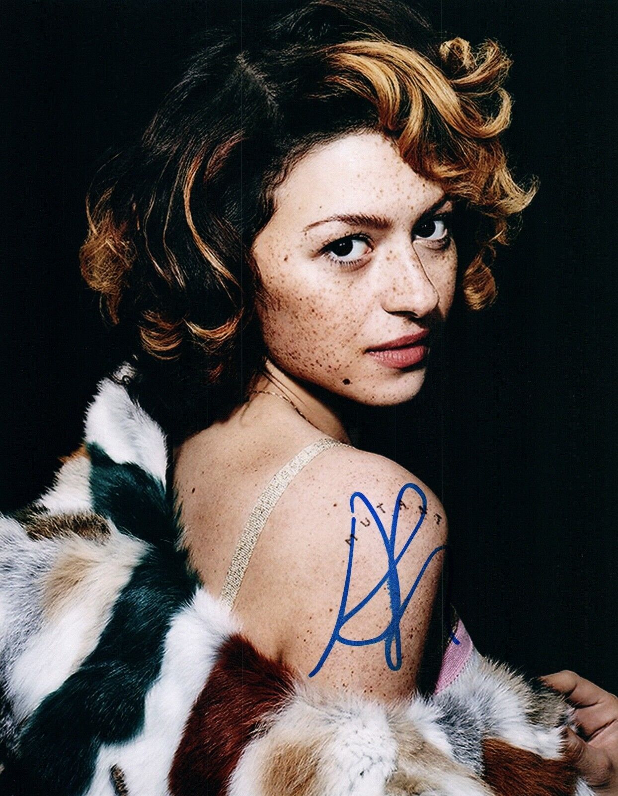 Alia Shawkat Signed Autograph 8x10 Photo Poster painting Arrested Development Search Party COA