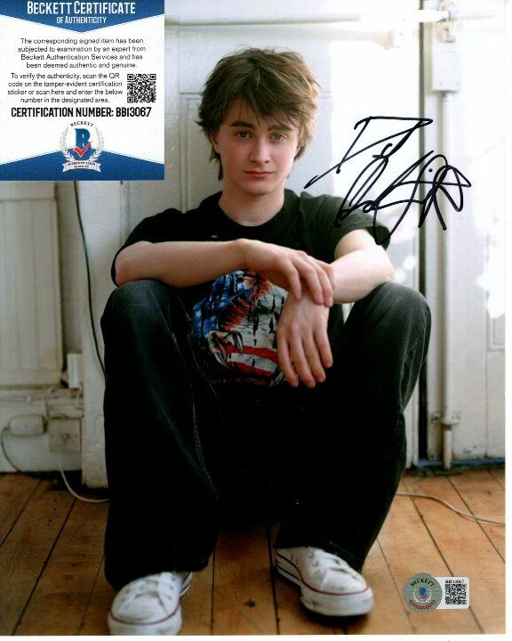 DANIEL RADCLIFFE signed 8x10 Photo Poster painting Beckett BAS