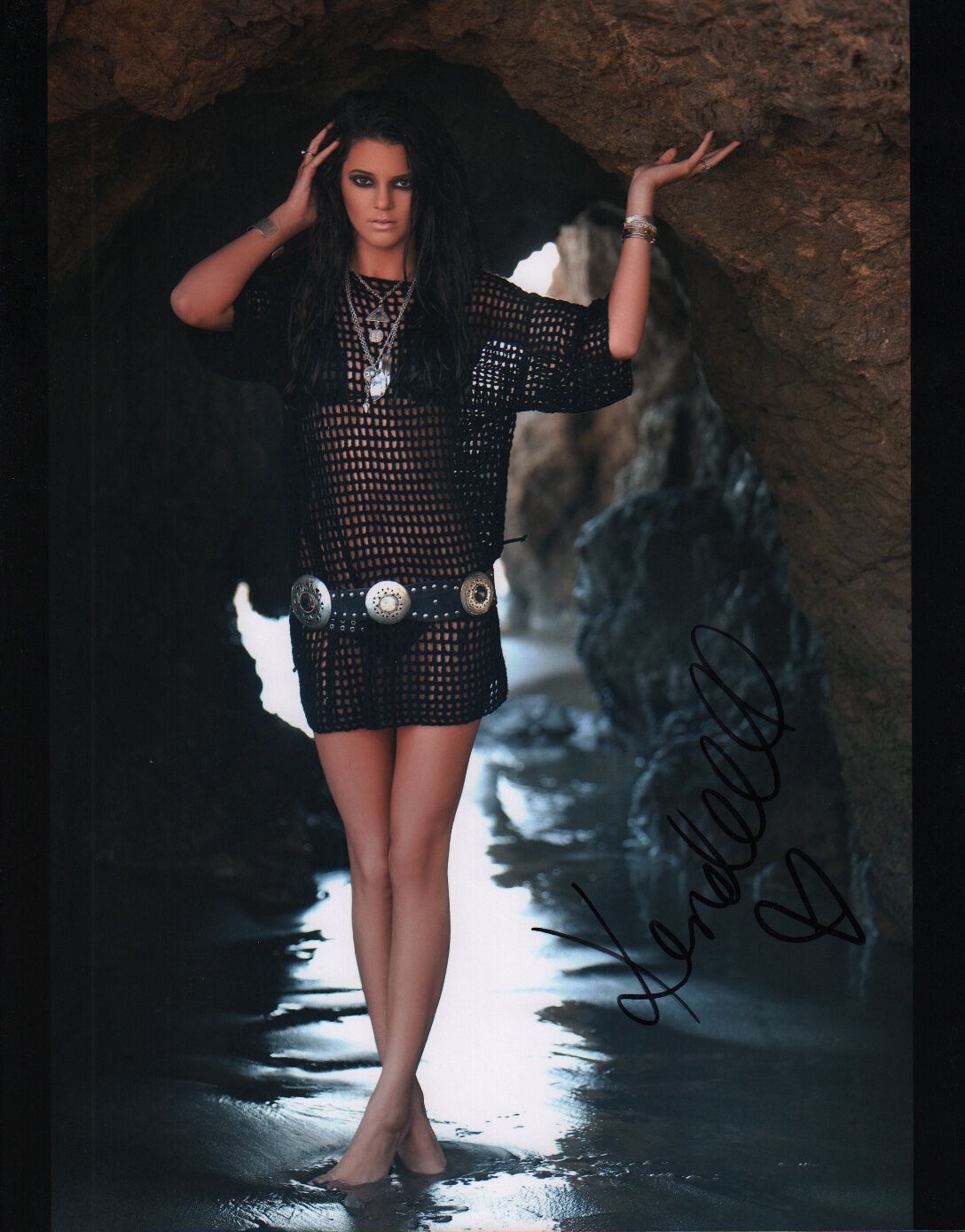 Kendall Jenner signed 11x14 Photo Poster painting