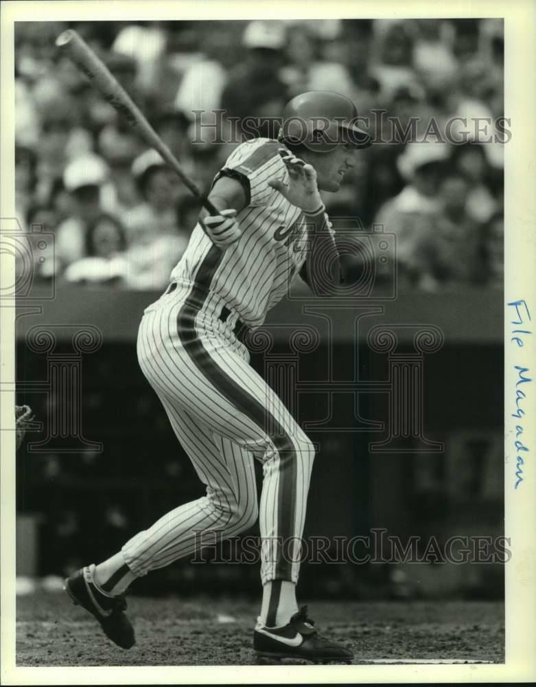 Press Photo Poster painting New York Mets Baseball Player Dave Magadan batting - six01439