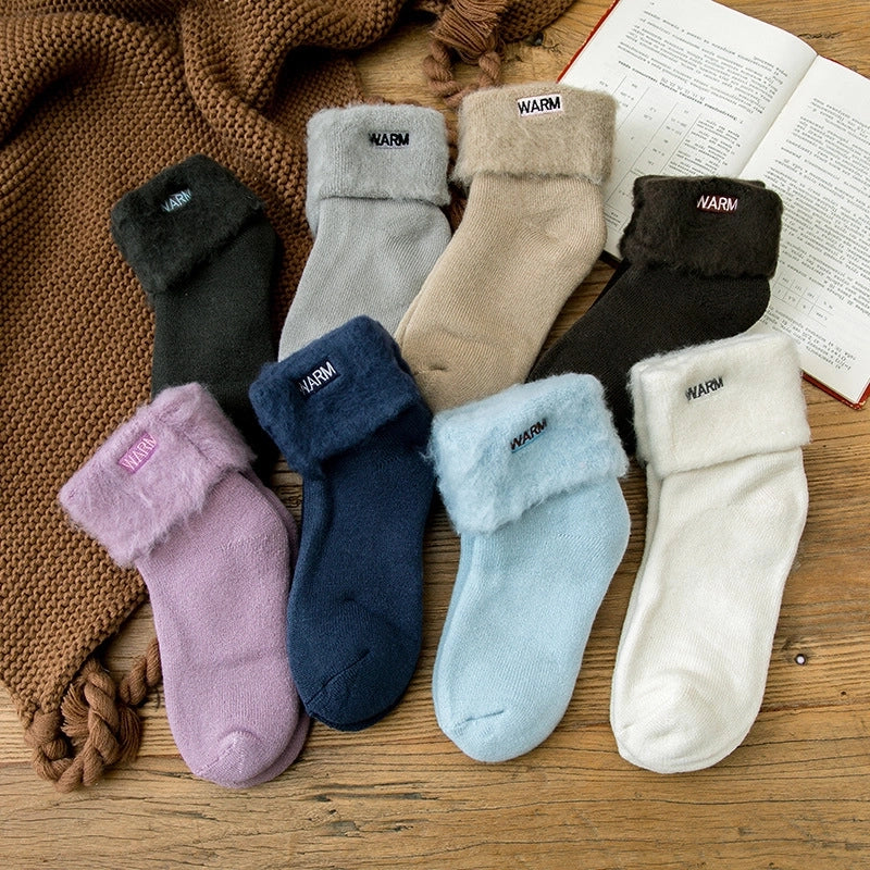 Women's Minimalist Solid Color Nylon Crew Socks A Pair