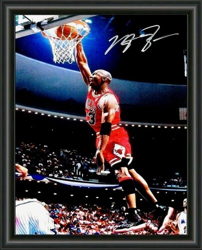 MICHAEL JORDAN DUNK - A4 SIGNED AUTOGRAPHED Photo Poster painting BASKETBALL POSTER -  POST