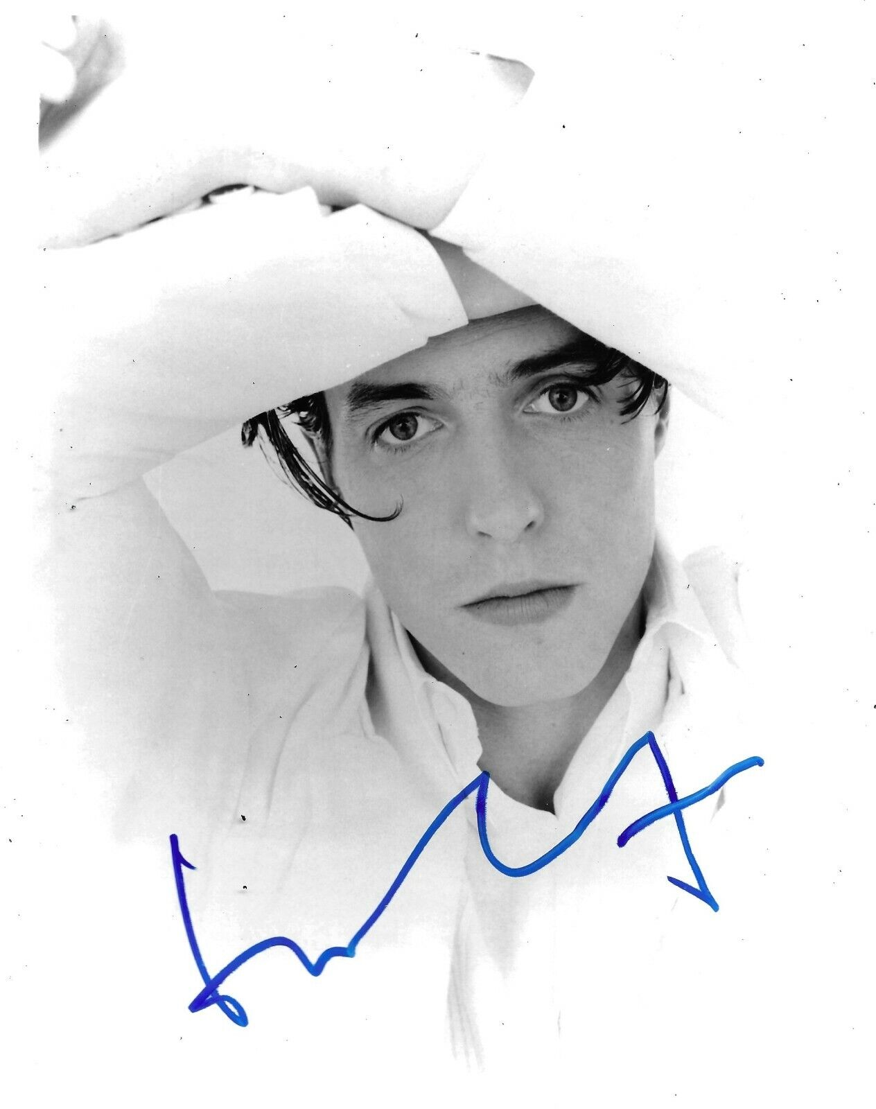 Hugh Grant Signed 10x8 Photo Poster painting AFTAL