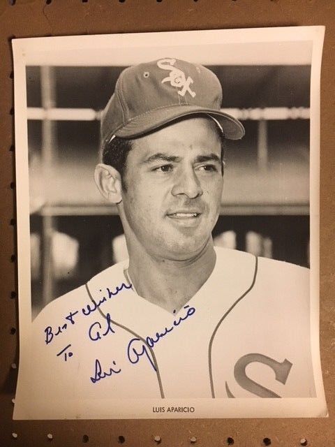 Luis Aparicio Chicago White Sox Autographed 1969 Original Press Photo Poster painting 8x10