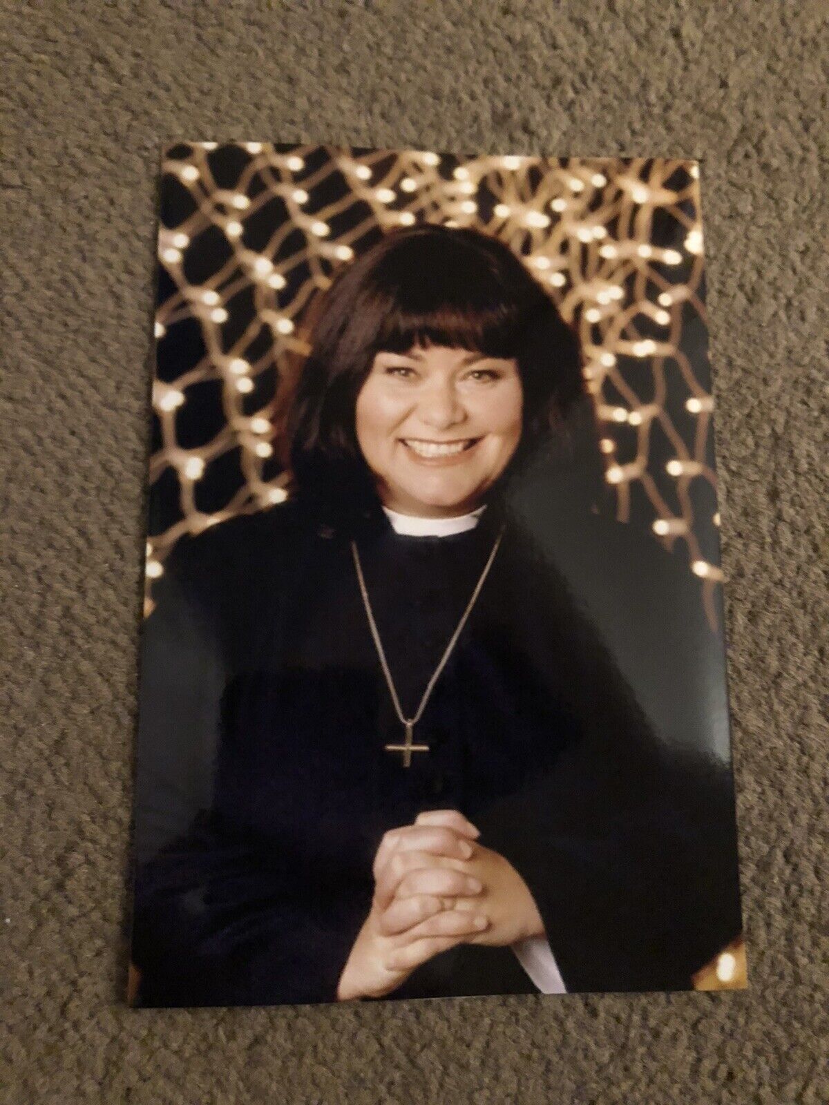 DAWN FRENCH (THE VICAR OF DIBLEY) UNSIGNED Photo Poster painting- 6x4”