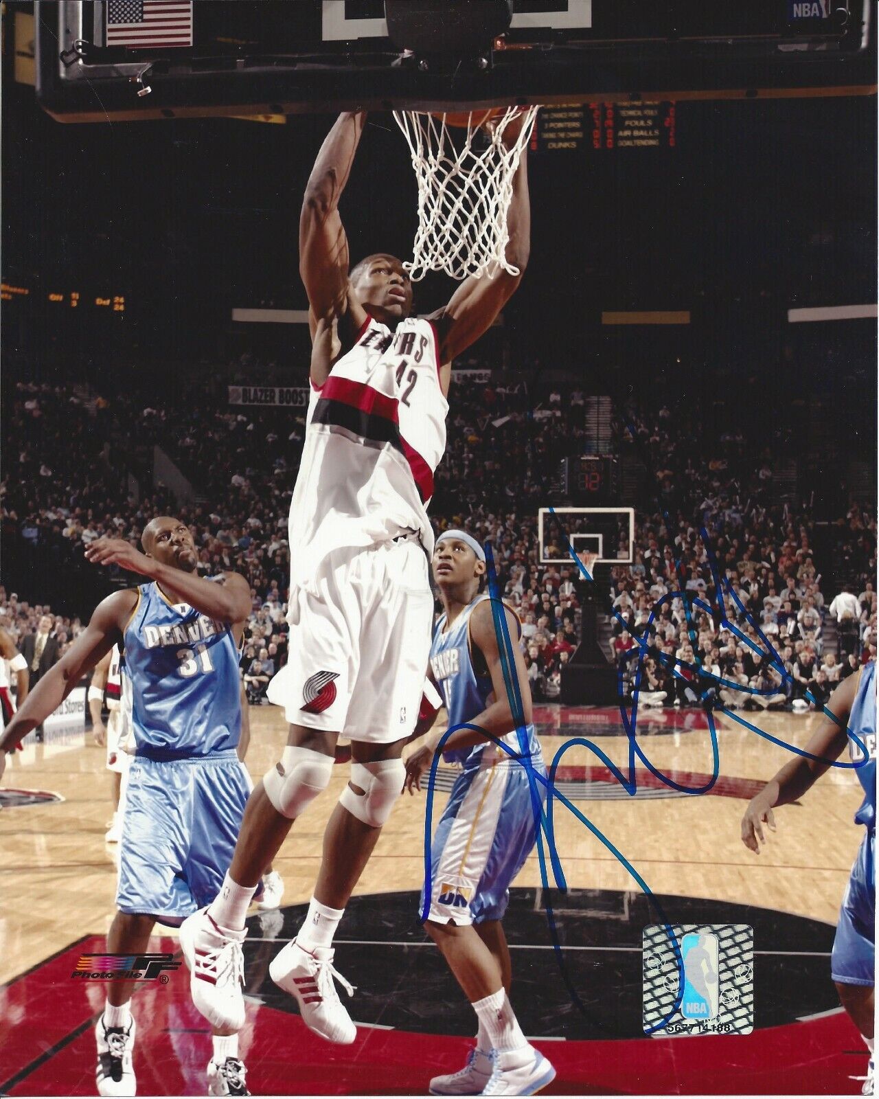 Theo Ratliff Autographed 8x10 Portland TrailBlazersB137