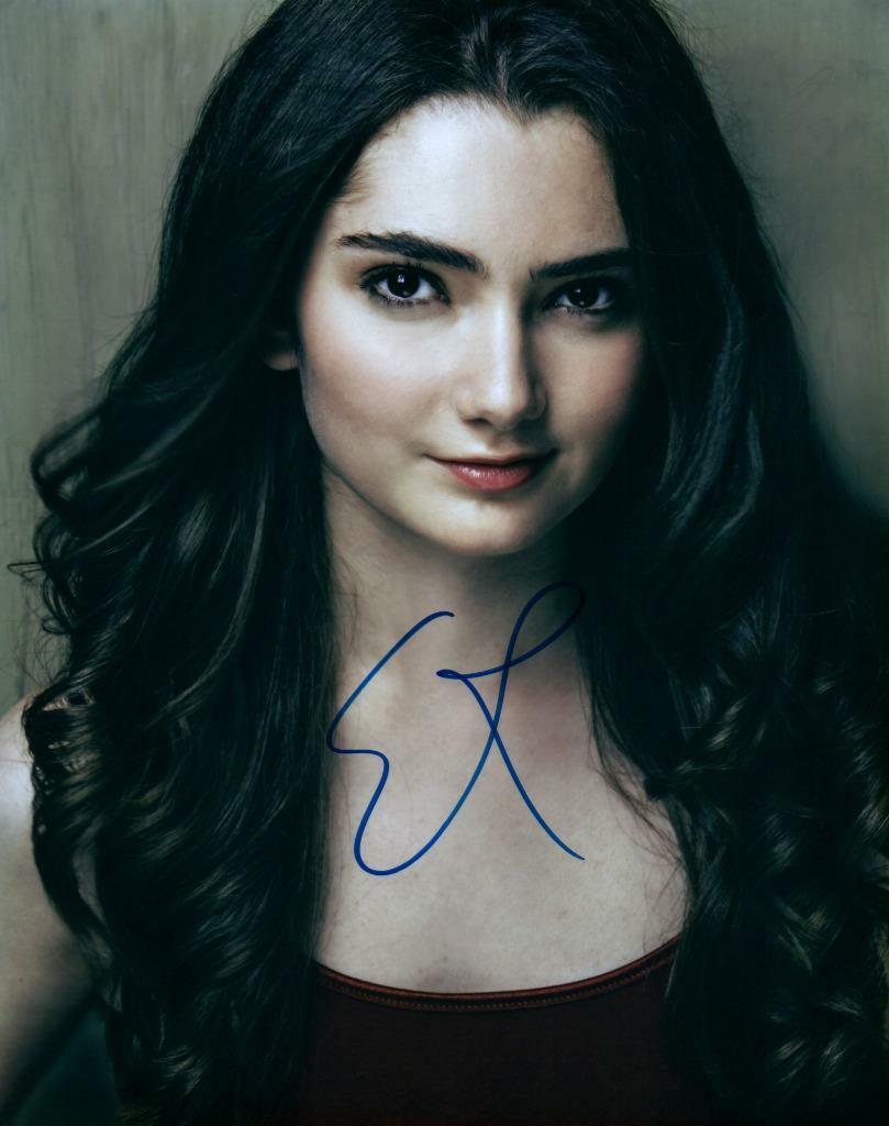 Emily Robinson autographed 8x10 Photo Poster painting Really nice signed Photo Poster painting and COA