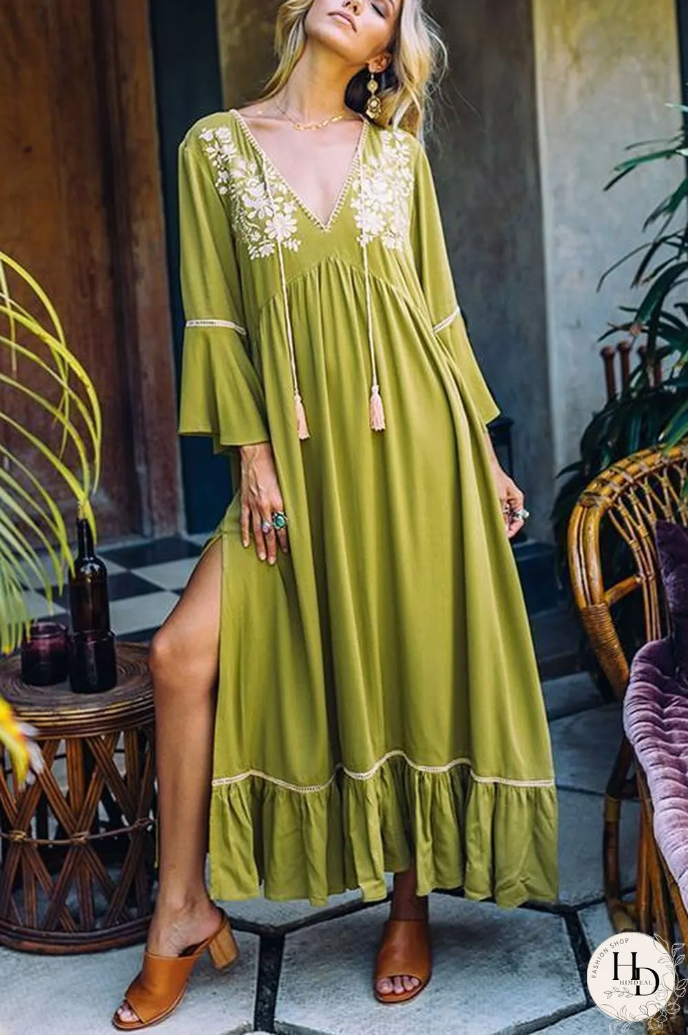 Embroidery Flares Sleeve Maxi Dress