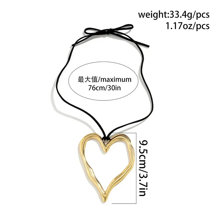 Summer Trendy Hollowed Out Large Heart Shape Pendant Necklace Clavicle Chain for Women Holiday Fashion Jewelry Accessories Gift