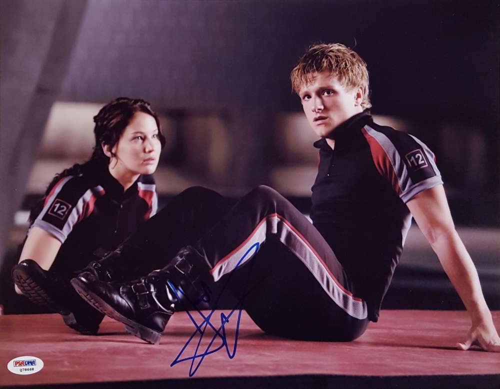 Josh Hutcherson signed Hunger Games 11x14 Movie Photo Poster painting PSA/DNA COA Peeta Mellark