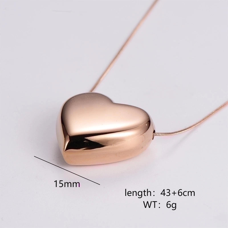 Stainless Steel 18K Gold Plated Minimalist Heart Shape Pendant Necklace