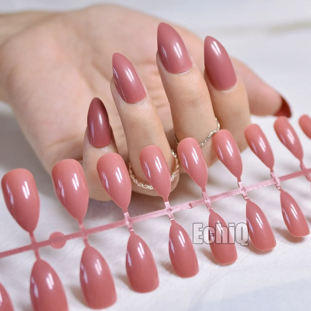 Dusty Cedar Fashion Stiletto False Nails Pointed Sharp Candy Red Fake Nails for daily wear On the Nail Tree 24pcs-Nail Inspo