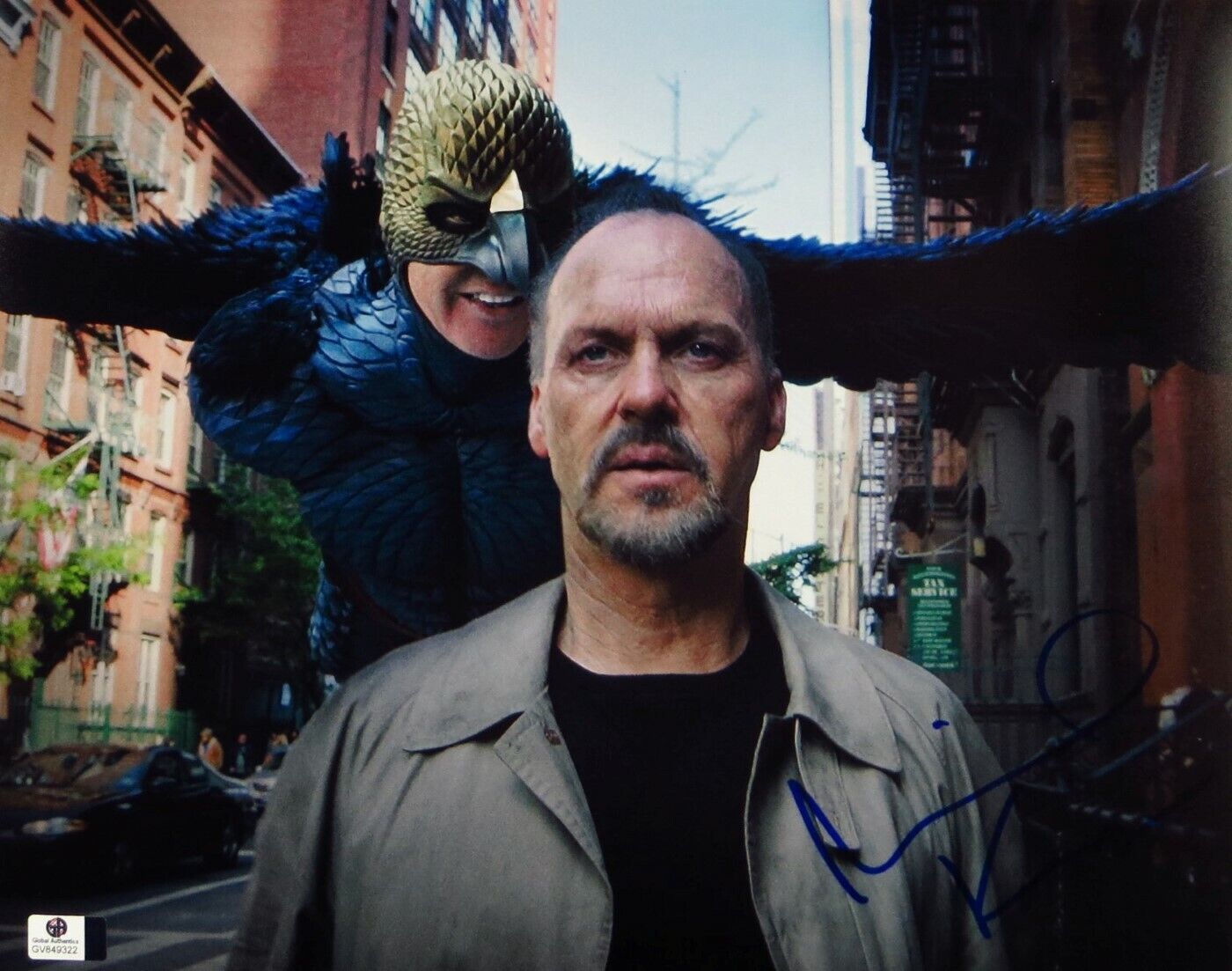 Michael Keaton Signed Autographed 11X14 Photo Poster painting Birdman on Street GV849322