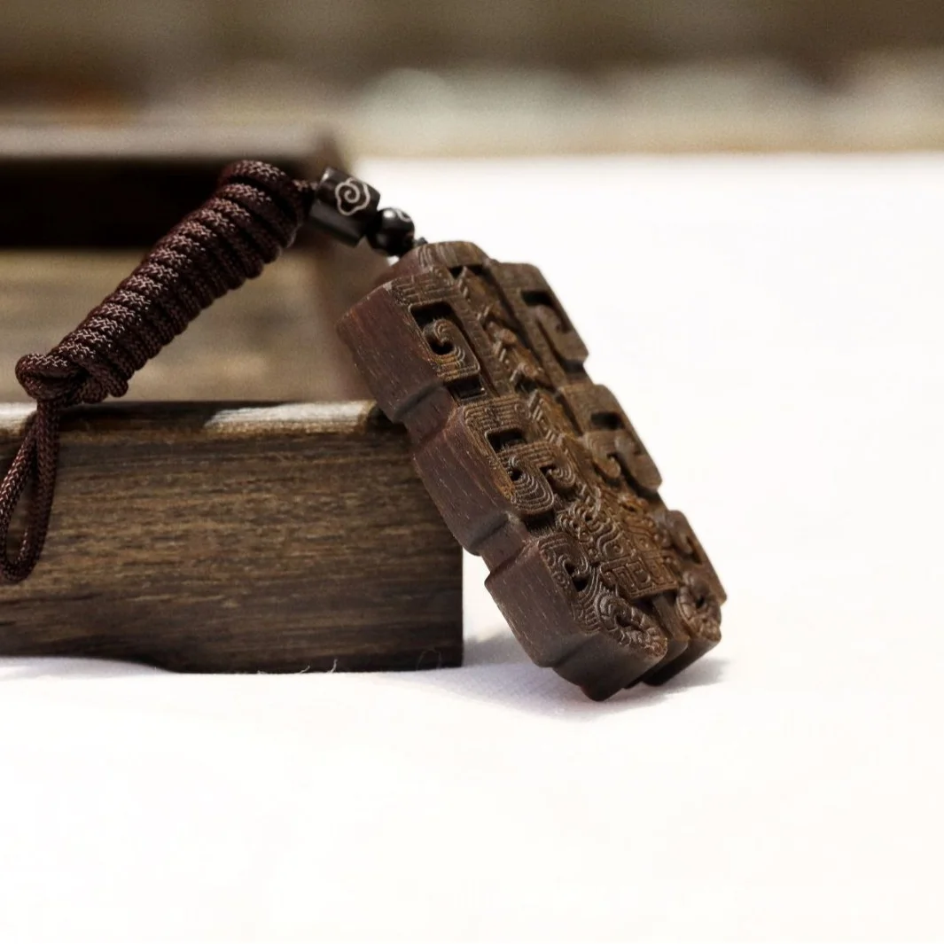 Brunei Agarwood Bronze Pattern Amulet Double-Sided Carved Amulet Pendant