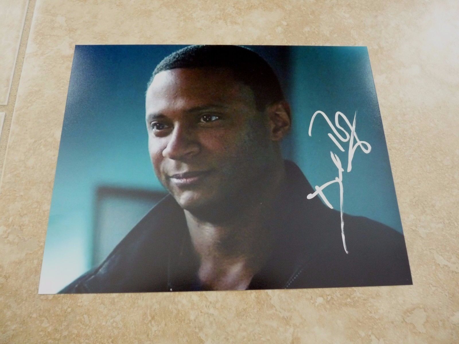 David Ramsey Arrow Dexter Signed Autographed 8x10 Photo Poster painting PSA Guaranteed #2