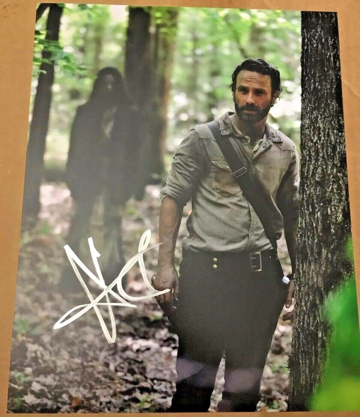 The Walking Dead Andrew Lincoln Signed 8x10 Photo Poster painting ( Rick) AUTO