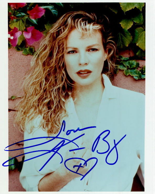 Kim Basinger signed 8x10 Photo Poster painting