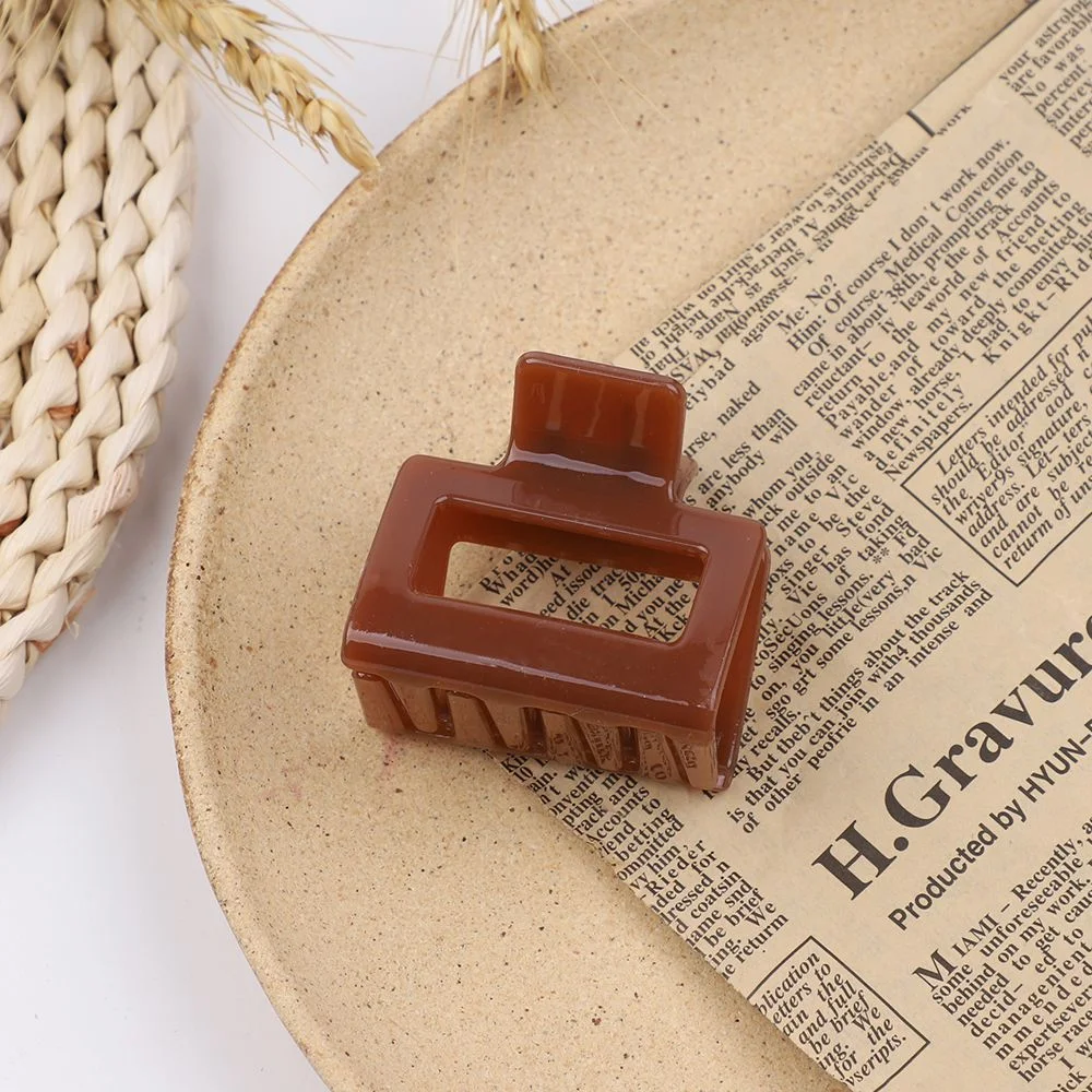 Simple Square Geometric Frosted Hair Claws Clamps Acetate Hairpins Women Hollow Out Ponytail Clips Makeup Styling Tools Headwear