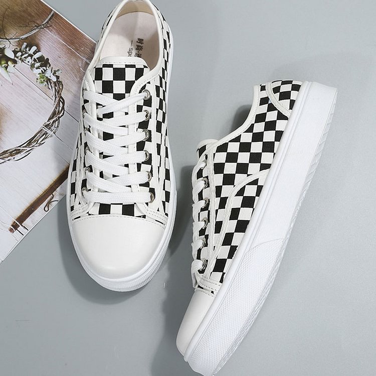 Round toe soft sole square plaid women's canvas shoes