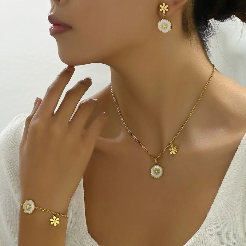 Titanium Steel 18K Gold Plated Classic Style Patchwork Flower Acrylic Jewelry Set