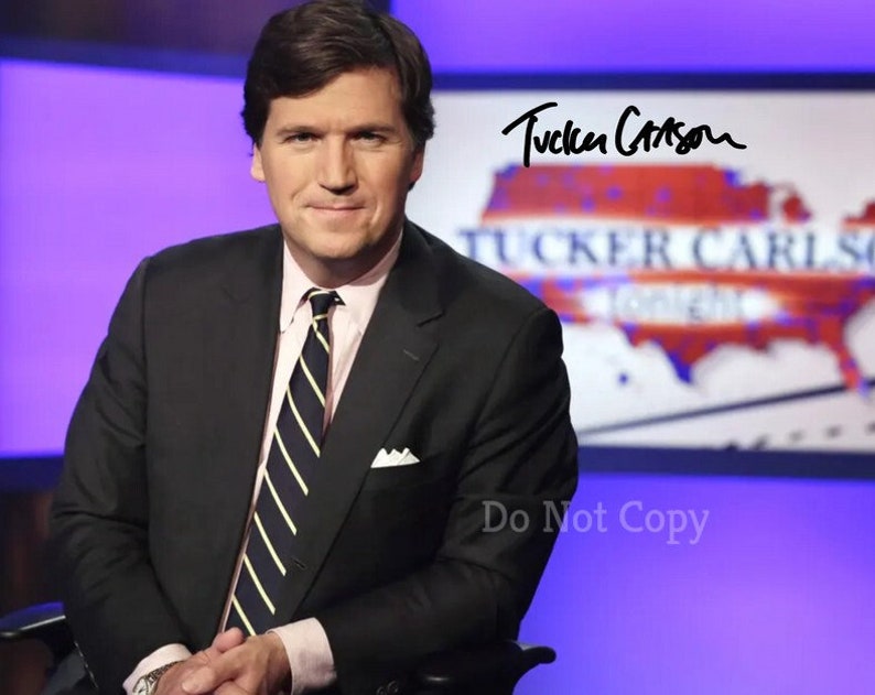 Tucker Carlson Signed Photo Poster painting 8X10 rp Autographed Picture * Fox News *