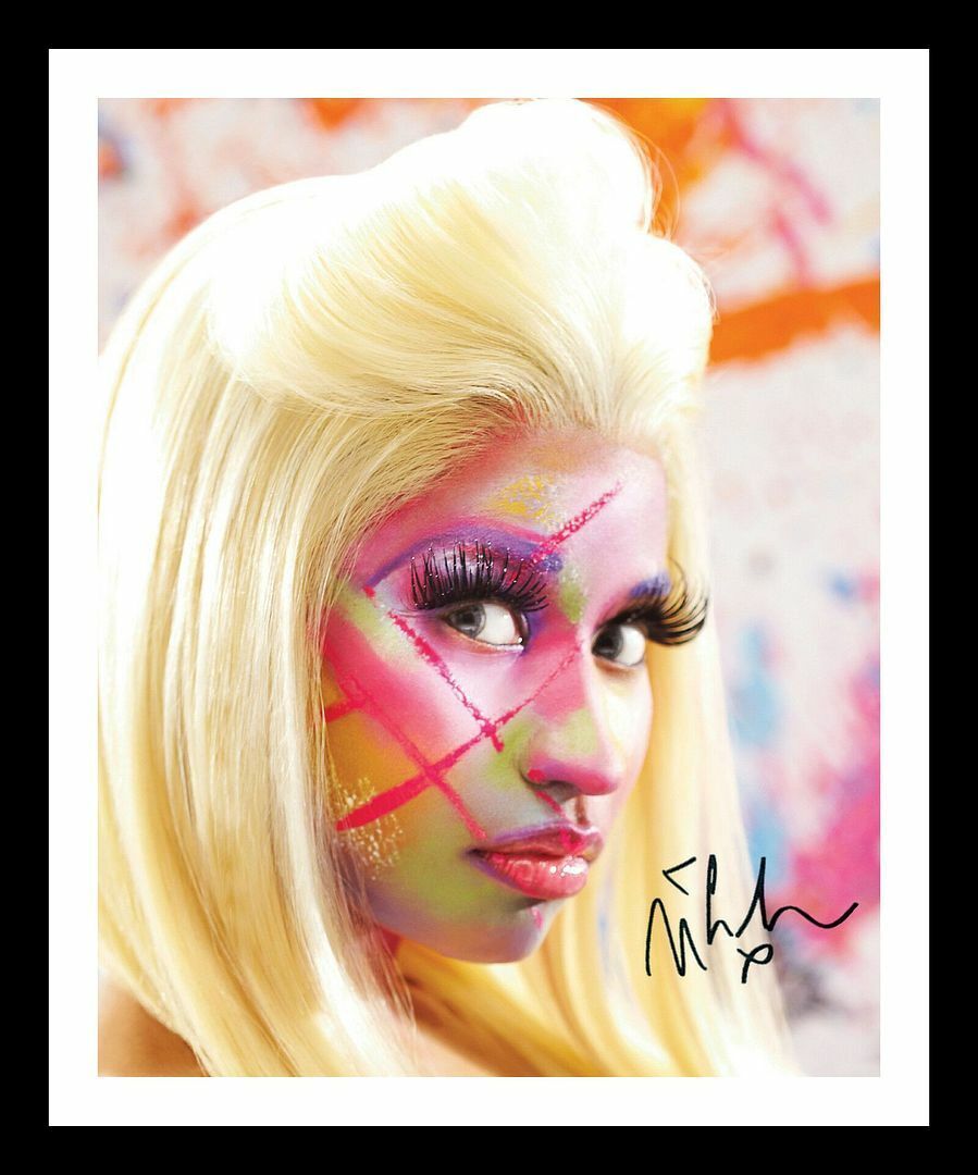 Nicki Minaj Autograph Signed & Framed Photo Poster painting 13