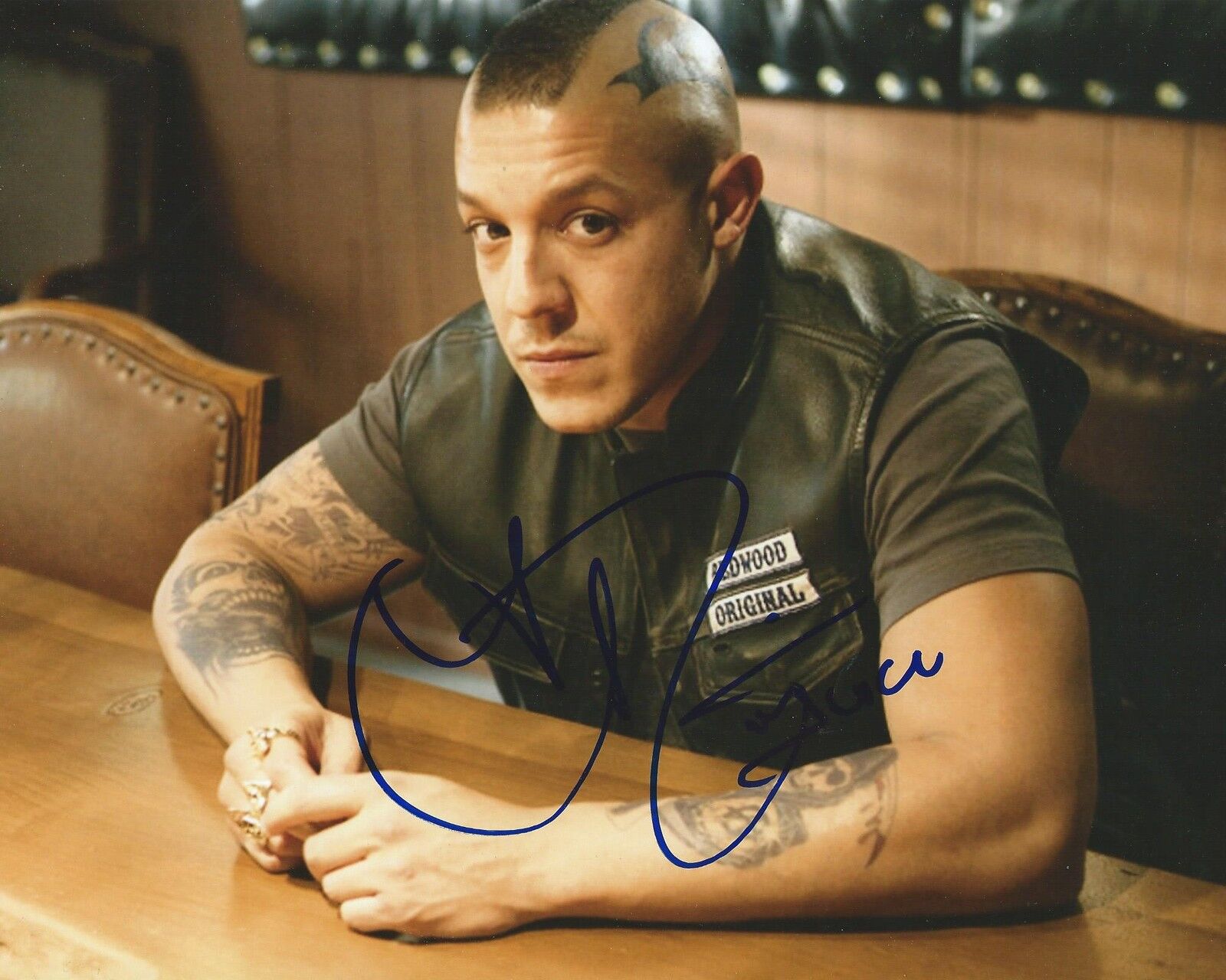 **GFA Sons of Anarchy *THEO ROSSI* Signed 8x10 Photo Poster painting AD1 PROOF COA**