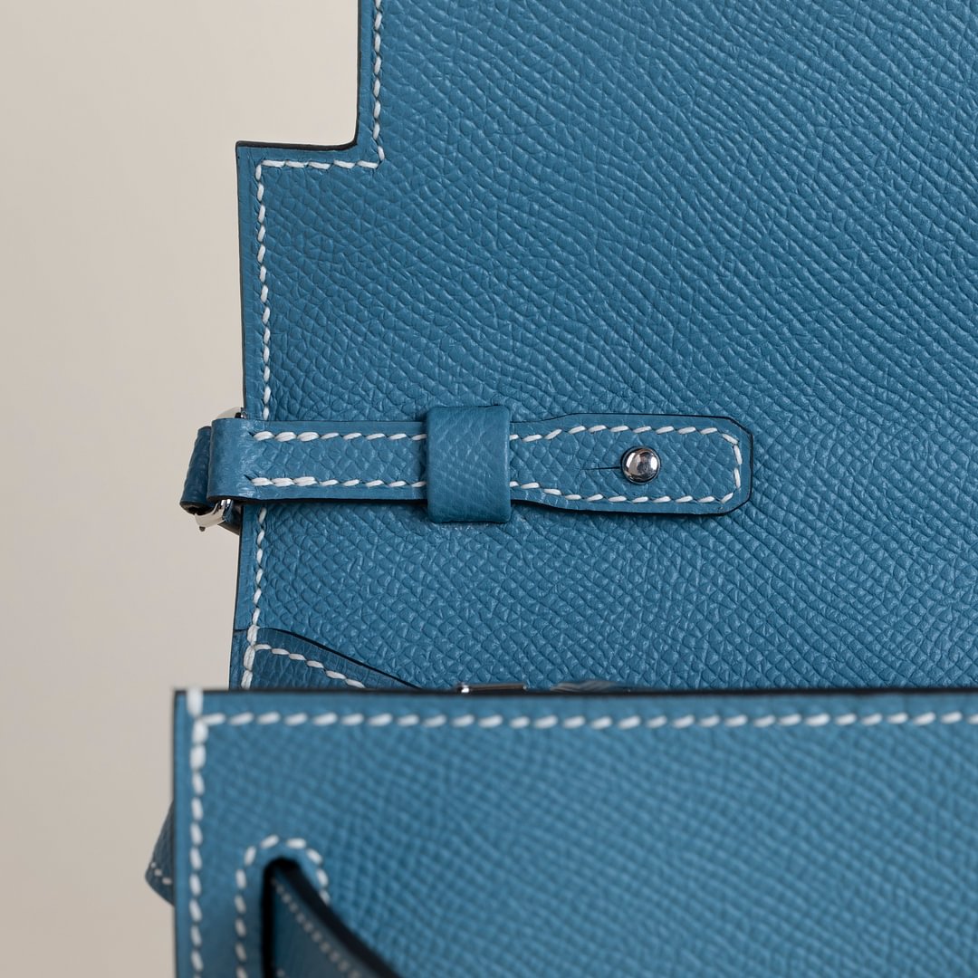 Kelly to go Epsom 75 Blue Jean PHW