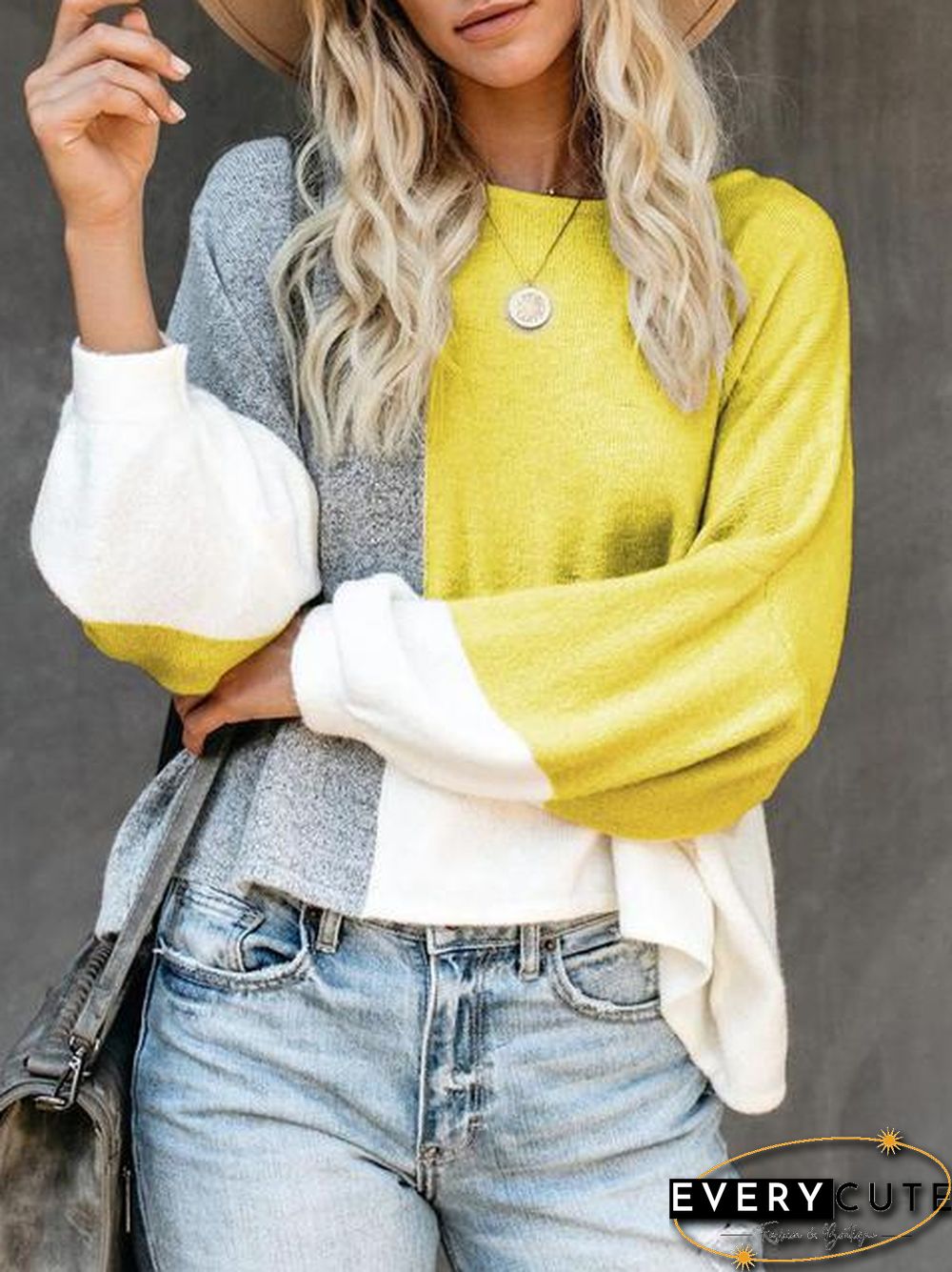 Contrasting Panel Knitted Loose Lightweight Sweater