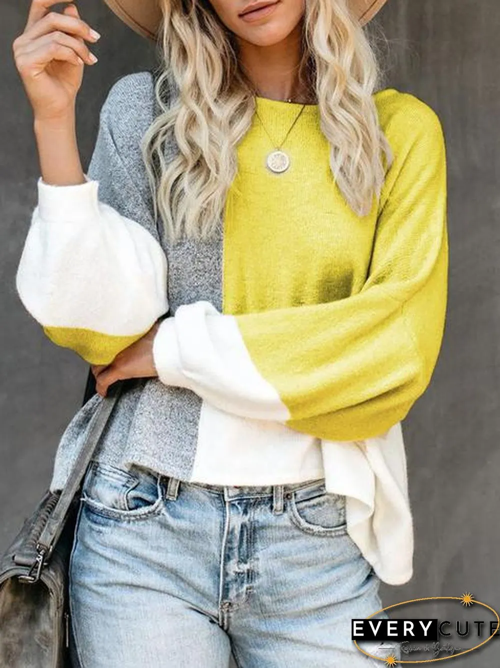 Contrasting Panel Knitted Loose Lightweight Sweater