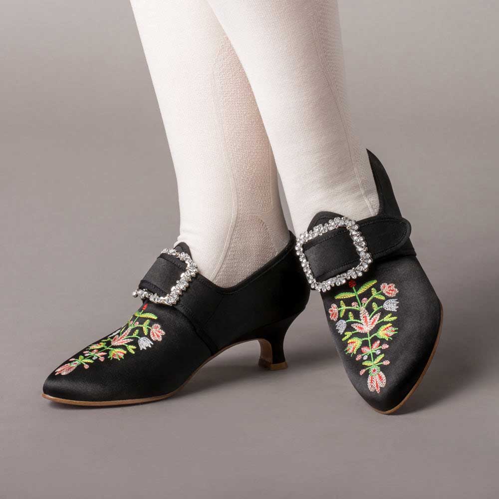 Black Floral Embroidered Rhinestone Buckle Spool Heel Vintage Shoes Nicepairs