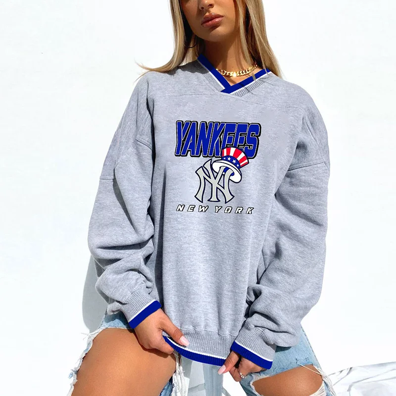Vintage Women's Support New York Yankees Baseball  Print Sweatshirt