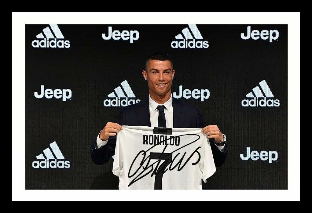 Cristiano Ronaldo - Juventus Autograph Signed & Framed Photo Poster painting 4