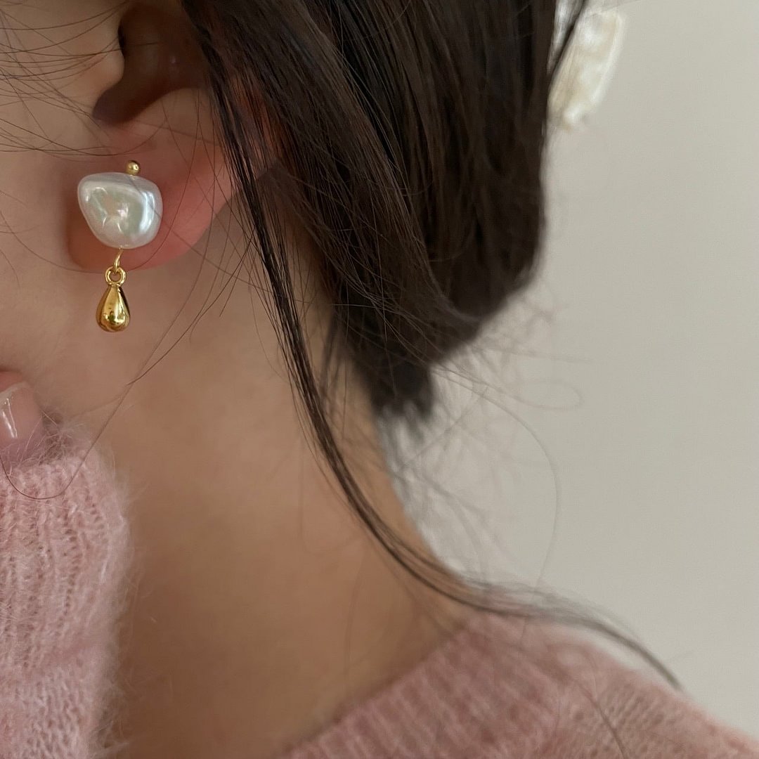 Lovely Baroque Shaped Pearl Stud Earrings