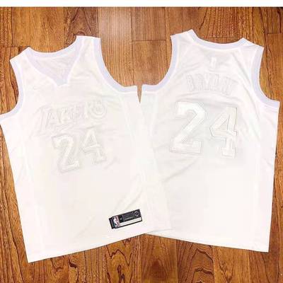 Los Angeles Lakers Bryant White 24 MN