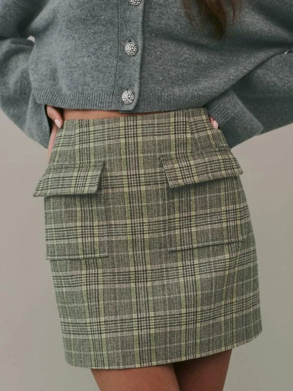 Plaid mini skirt