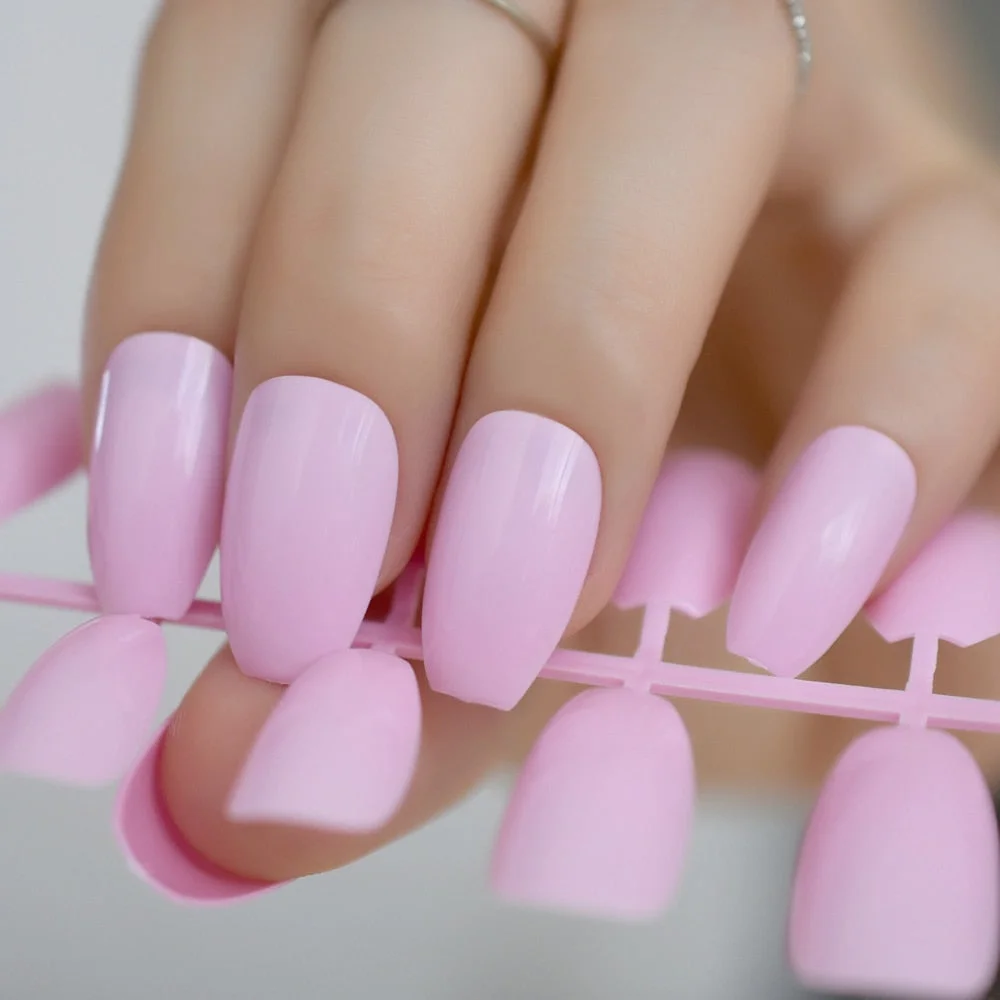 Dusty Cedar Fashion Stiletto False Nails Pointed Sharp Candy Red Fake Nails for daily wear On the Nail Tree 24pcs-Nail Inspo