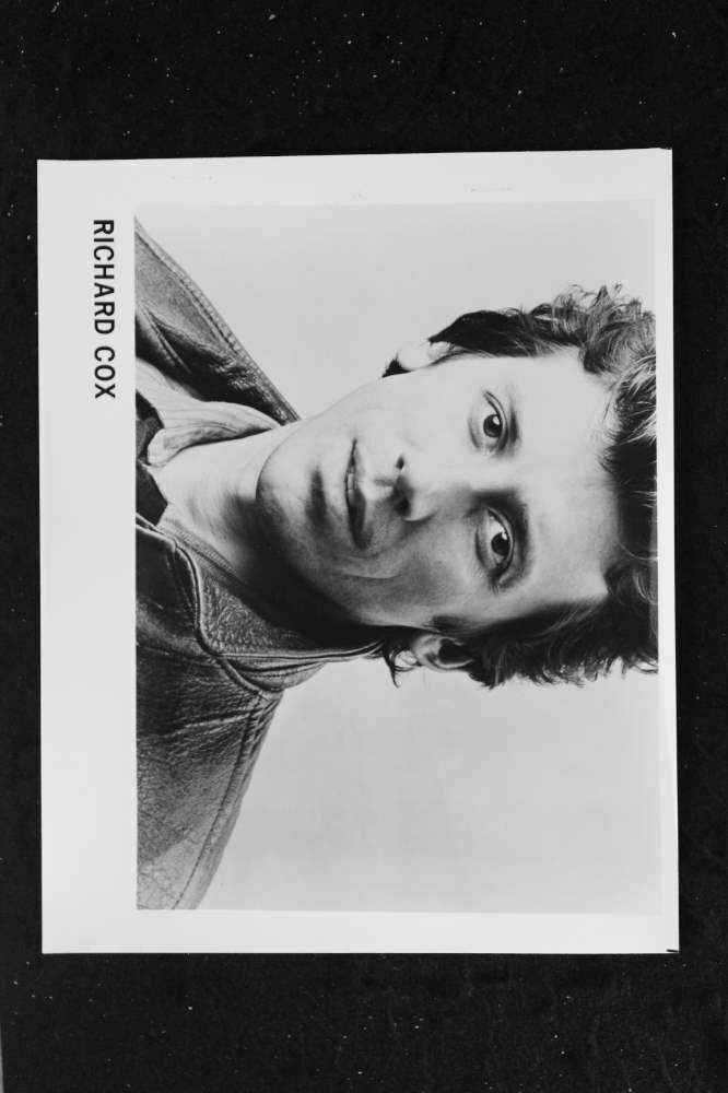 Richard Cox - 8x10 Headshot Photo Poster painting w/ Resume