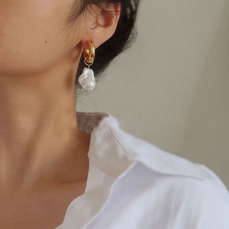 Classic Baroque Pearl Earrings