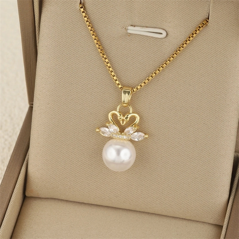 201 Stainless Steel Brass 18K Gold Plated Hollow Out Inlay Swan Shell Zircon Pendant Necklace