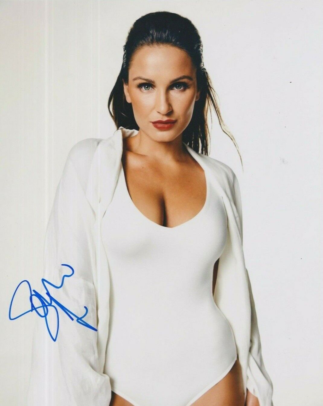 Sam Faiers (The Only Way Is Essex) **HAND SIGNED** 10x8 Photo Poster painting ~ AUTOGRAPHED