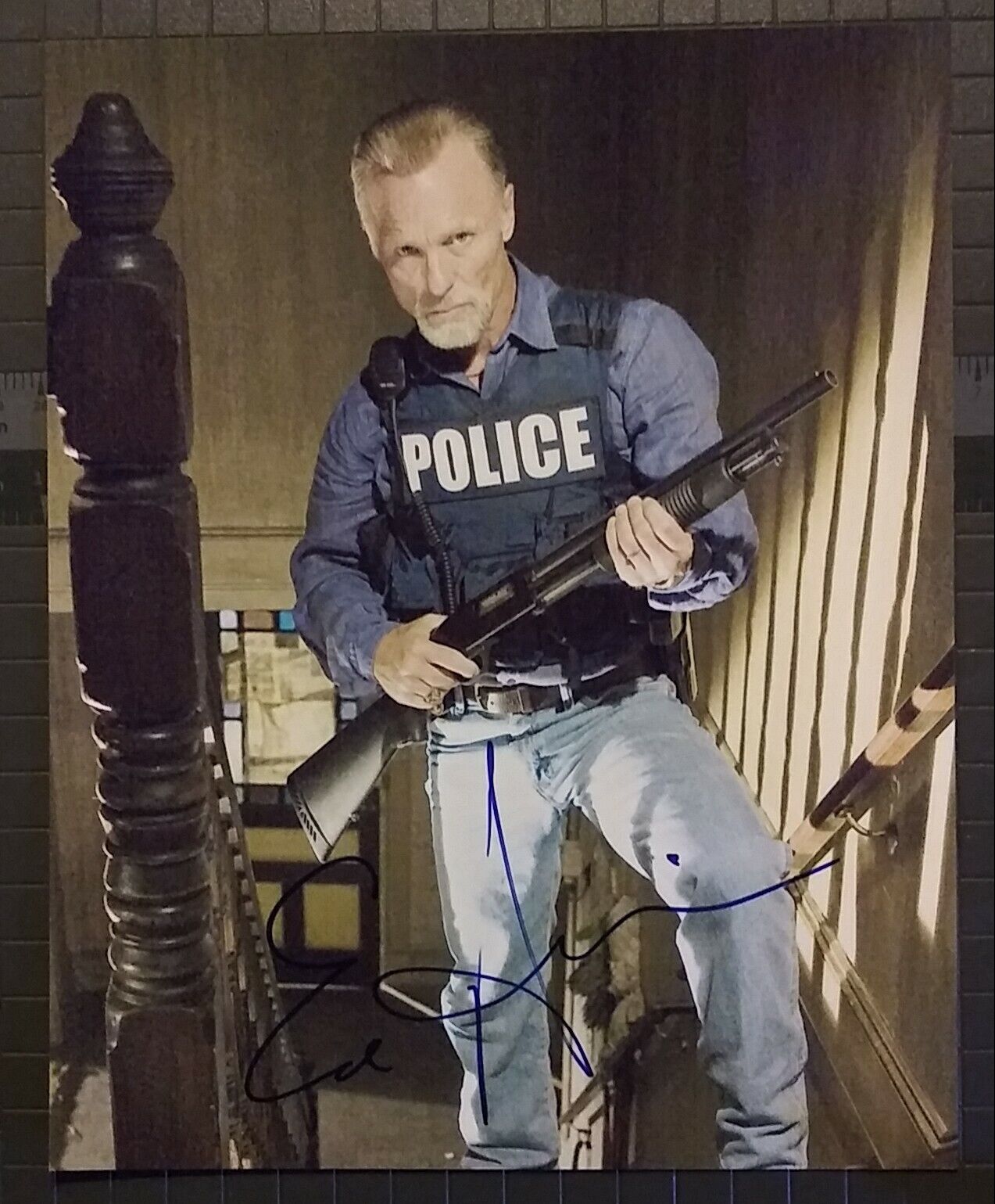 Ed Harris signed 8x10