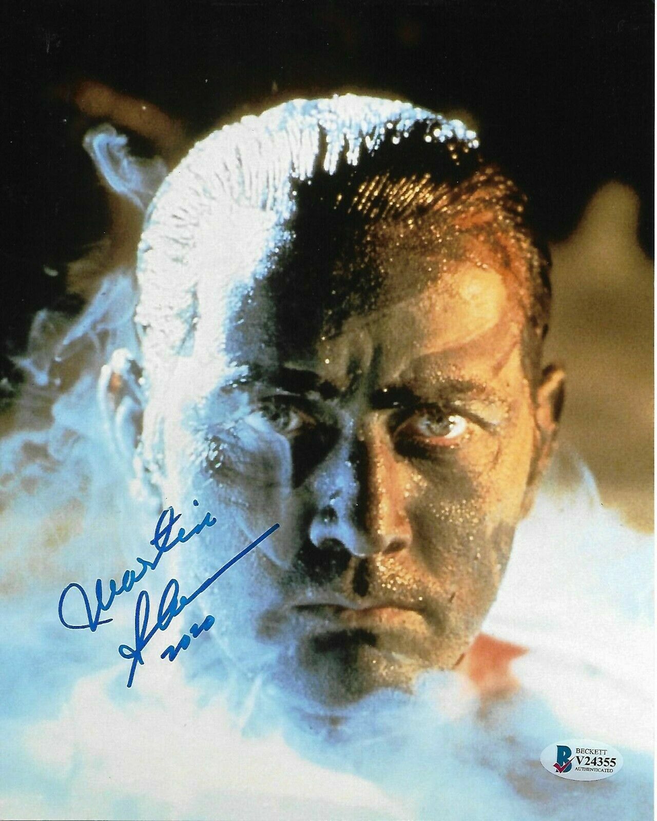 Martin Sheen *Tiny Crease* signed Apocalypse Now Captain Willard 8x10 Photo Poster painting BAS